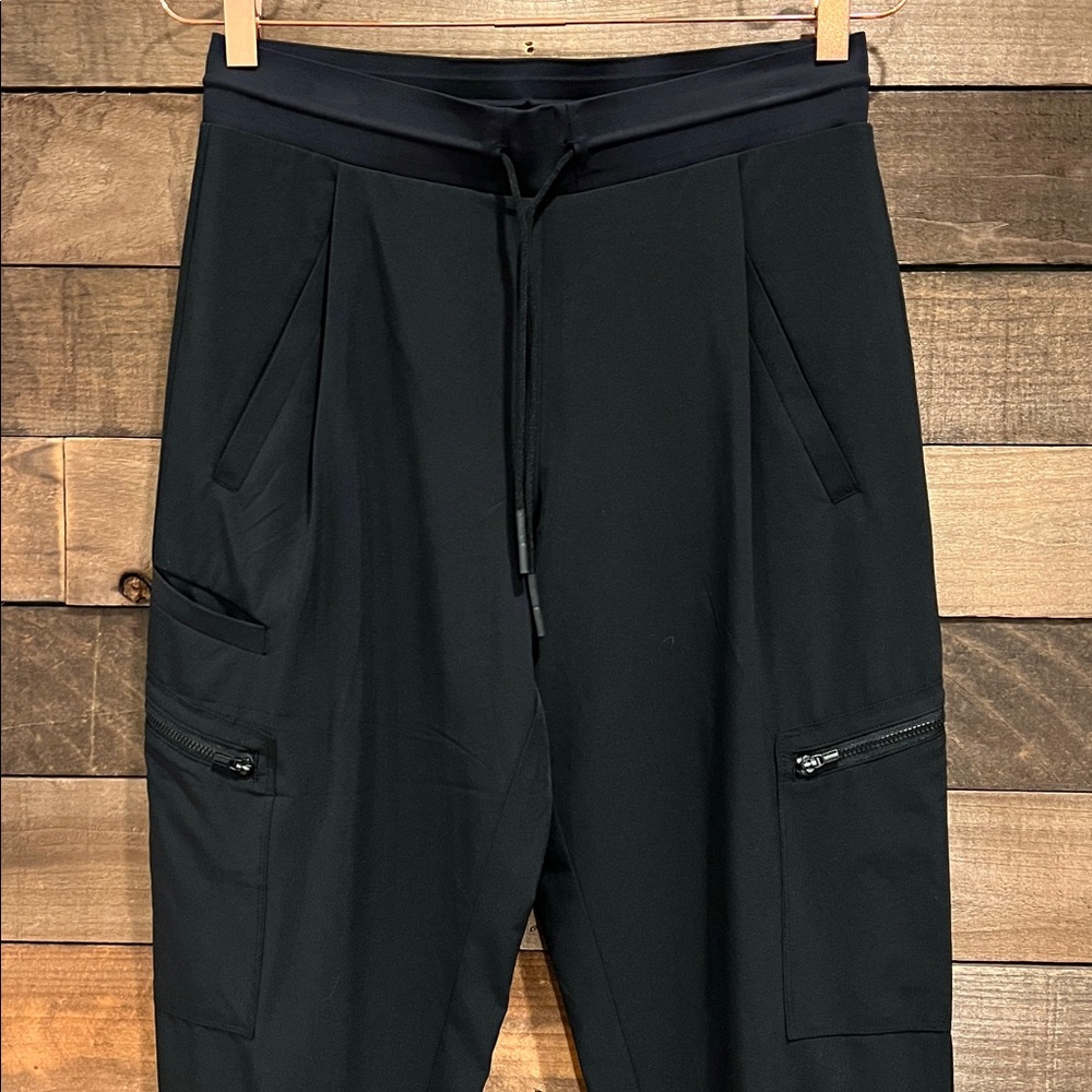 Athleta Women's Go Far Travel Venture Pants in Black Size 4 - Picture 3 of 8